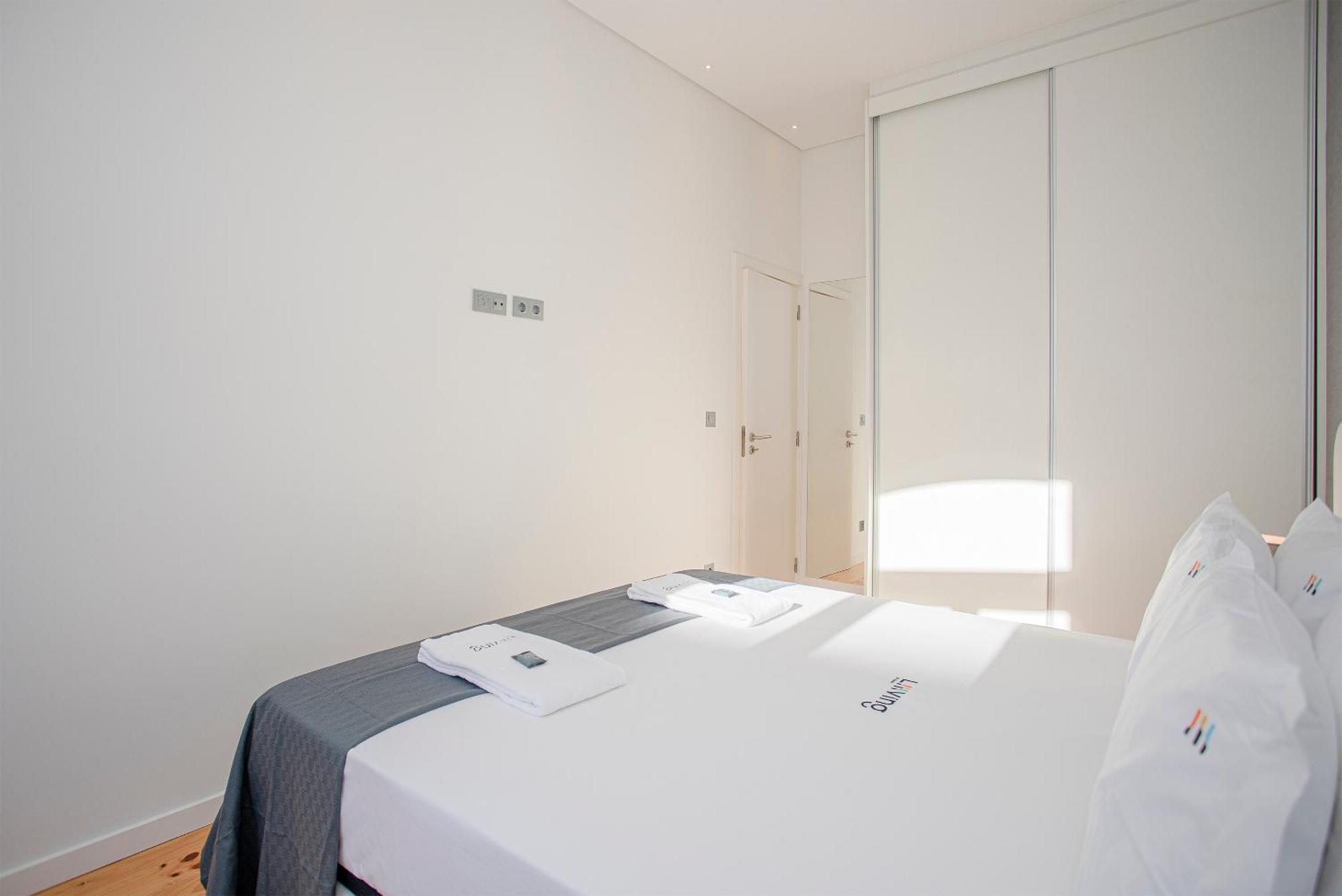 Liiiving In Porto-Mouzinho Residence Apartments Экстерьер фото