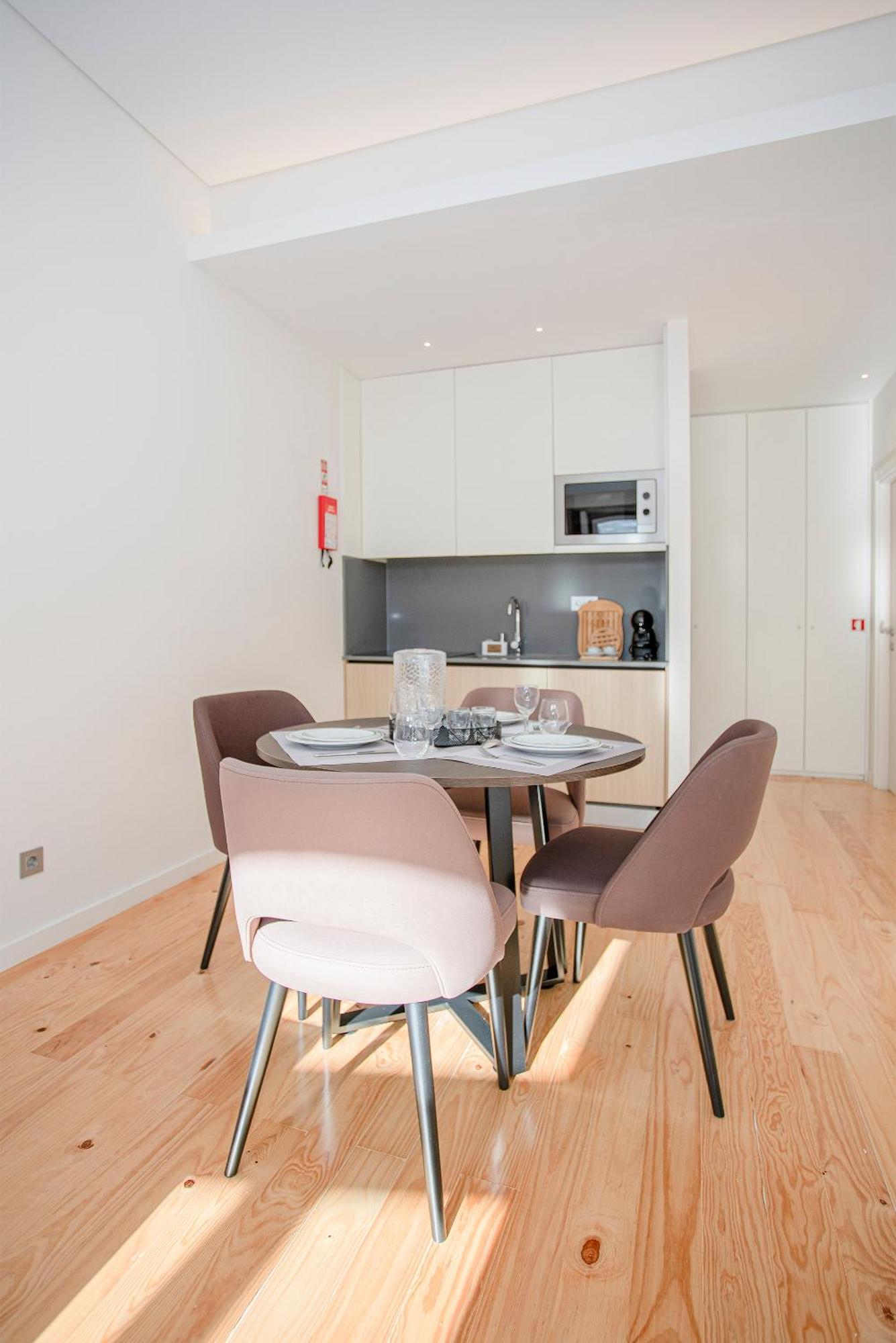 Liiiving In Porto-Mouzinho Residence Apartments Экстерьер фото